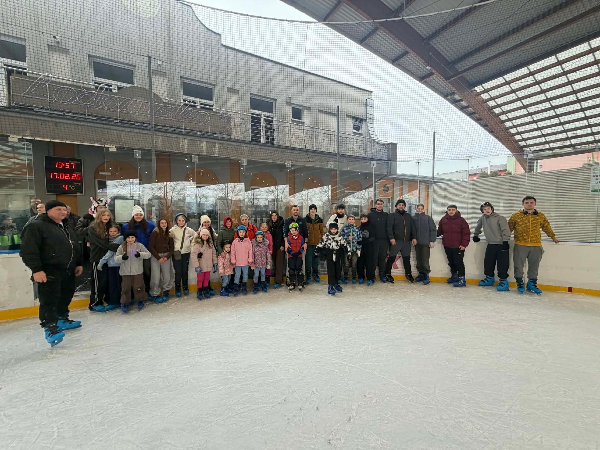 Lodowisko z młodzieżą