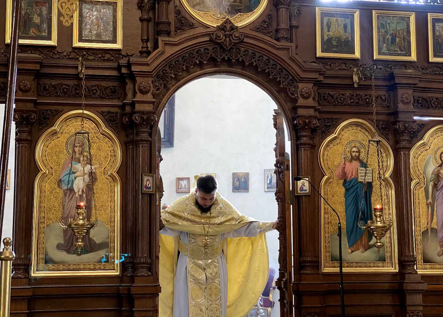 Święta Liturgia w dzień pamięci świętych Kosmy i Damiana